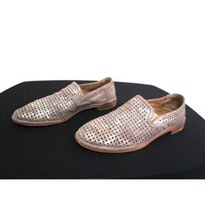 Trask Ali Silver Metallic Shimmer Perforated Loafers Women Sz 8.5